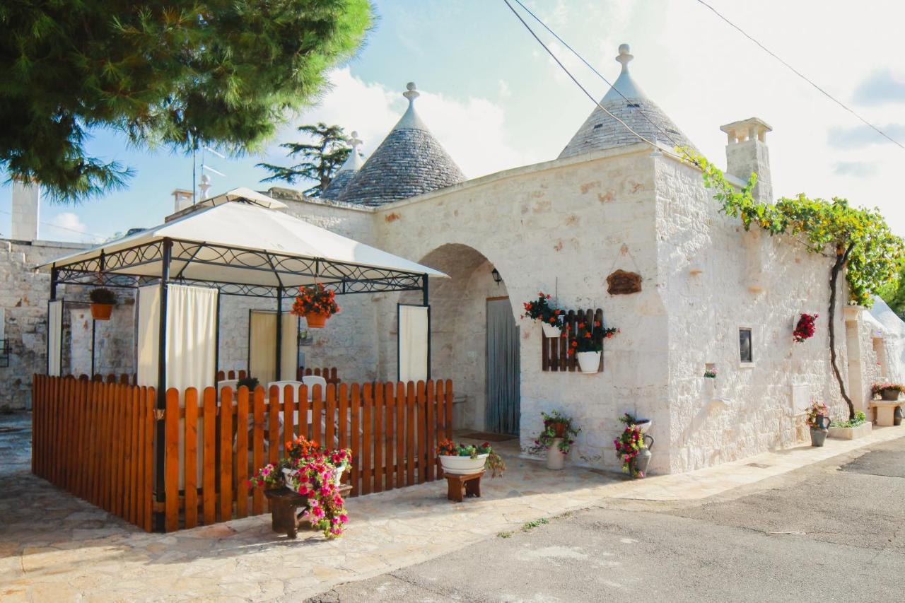 Trulli Borgo Lamie Villa โลโกโรตอนโด ภายนอก รูปภาพ