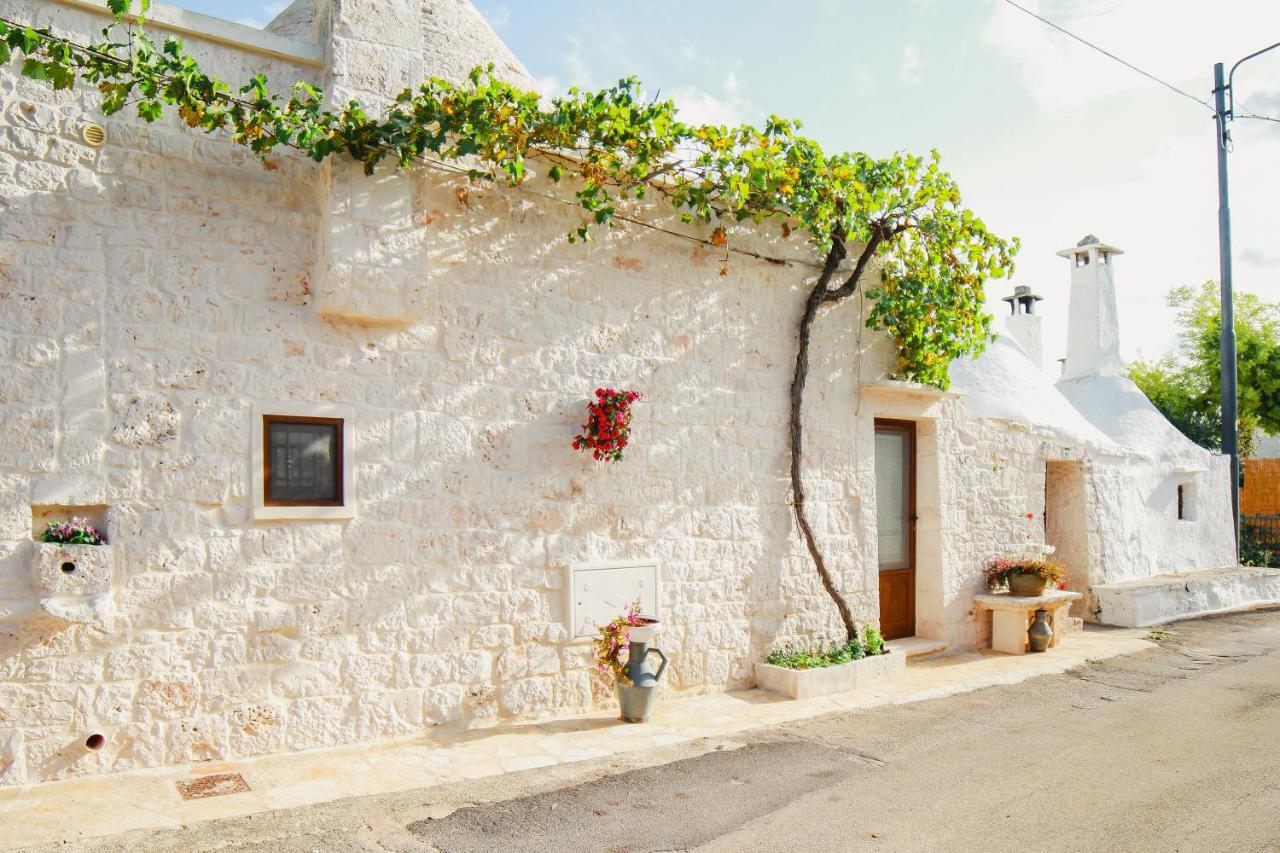 Trulli Borgo Lamie Villa โลโกโรตอนโด ภายนอก รูปภาพ
