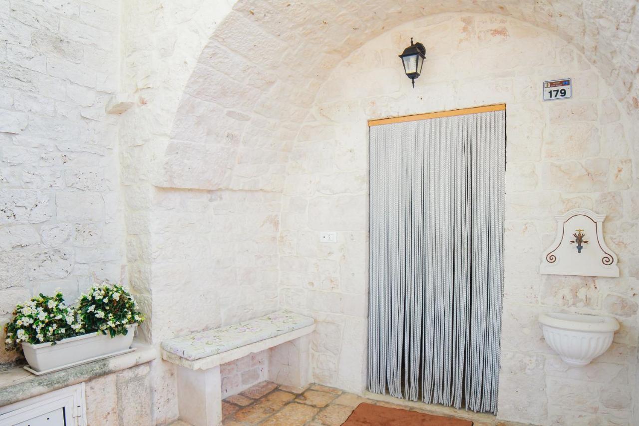 Trulli Borgo Lamie Villa โลโกโรตอนโด ภายนอก รูปภาพ