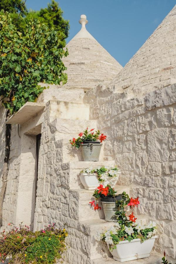 Trulli Borgo Lamie Villa โลโกโรตอนโด ภายนอก รูปภาพ